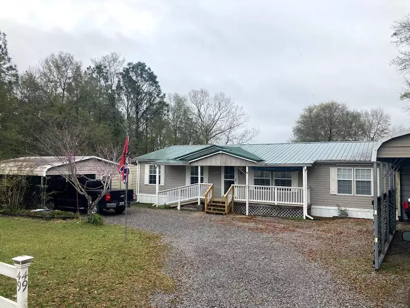 49 Kings Lake Boulevard, Defuniak Springs, FL 32433