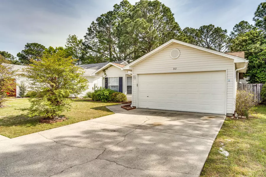 37 Ruby Circle, Mary Esther, FL 32569