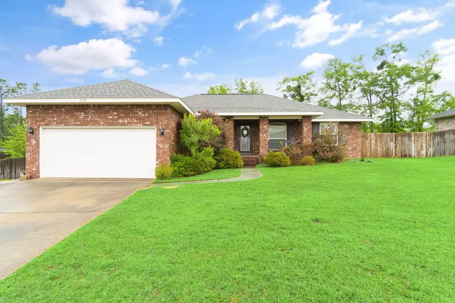 1630 Twin Pines Circle, Cantonment, FL 32533