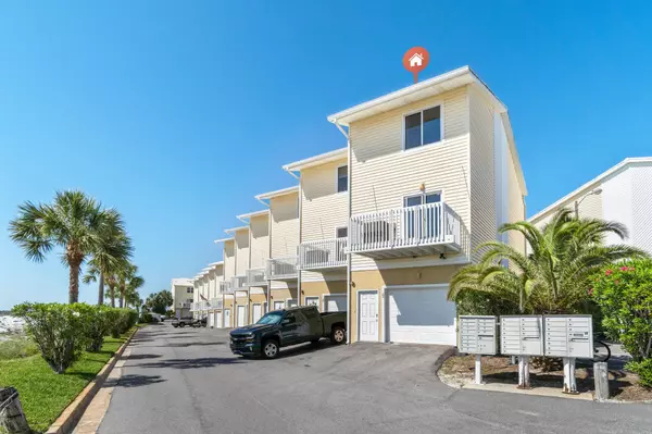 Navarre, FL 32566,1440 Paradise Point Drive  #UNIT 22