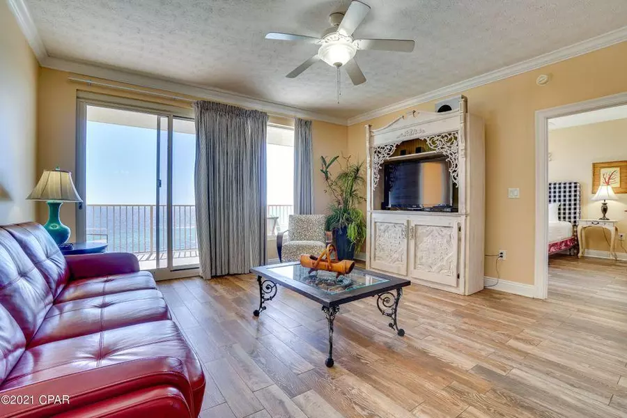 5004 Thomas Drive  #UNIT 809, Panama City Beach, FL 32408