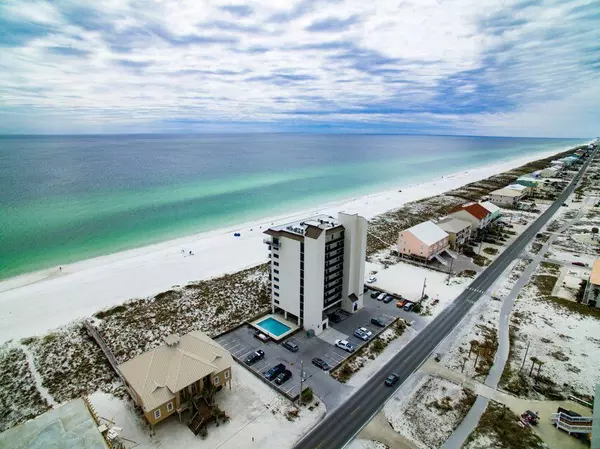 Navarre, FL 32566,7979 Gulf Boulevard  #APT 121