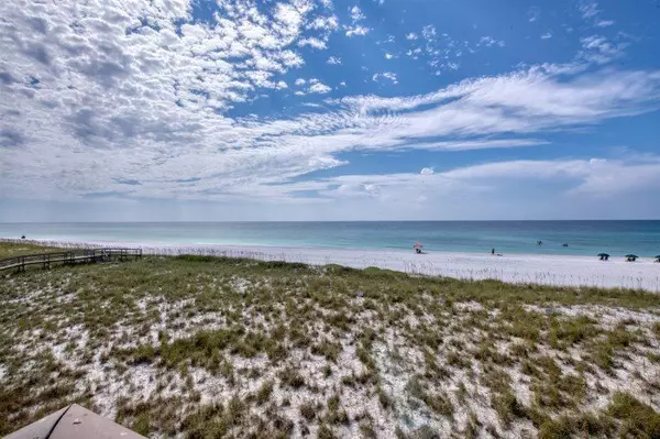 Navarre, FL 32566,7979 Gulf Boulevard  #APT 121