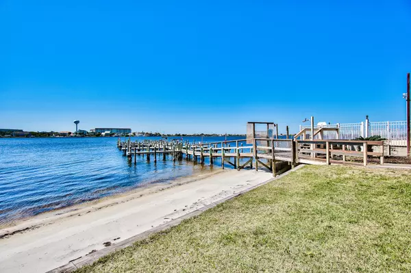 Fort Walton Beach, FL 32548,308 SW Miracle Strip Parkway  #25D