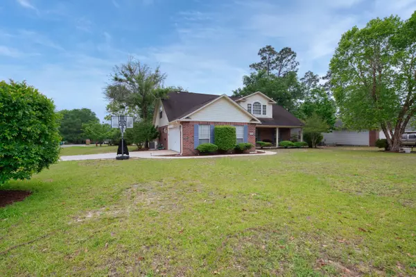 525 Risen Star Drive, Crestview, FL 32539