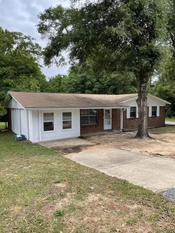 Crestview, FL 32539,516 Candlewood Lane