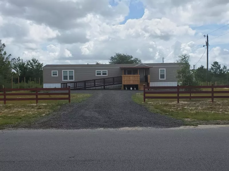 5319 Kervin Road, Crestview, FL 32539