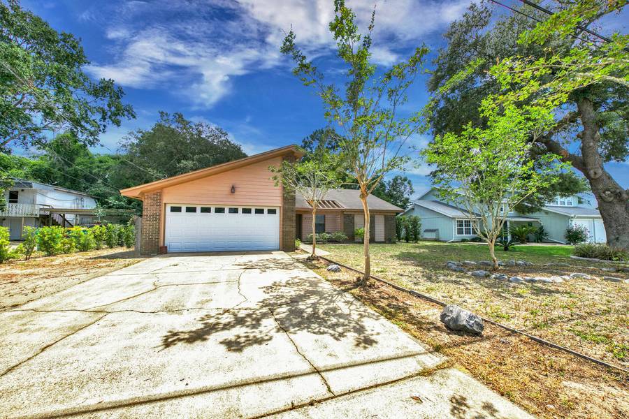 410 Pelham Road, Fort Walton Beach, FL 32547