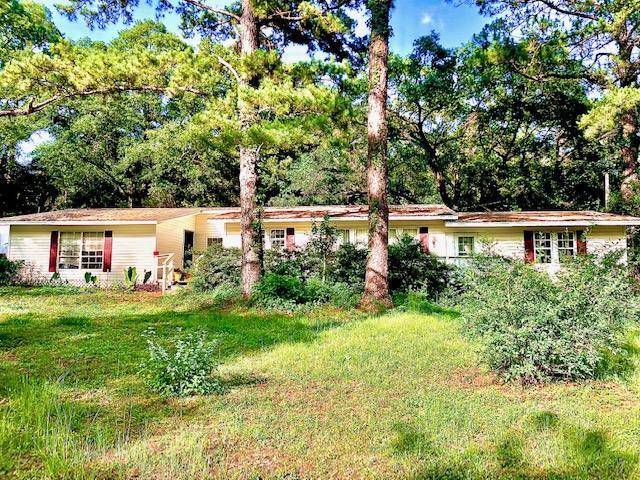 67 Meadowbrook Lane, Defuniak Springs, FL 32435