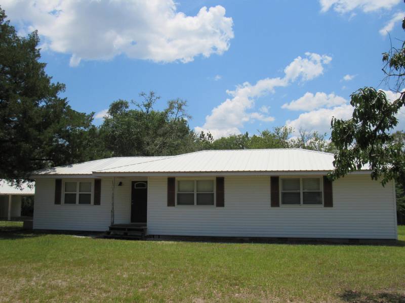 399 Sherwood Road, Defuniak Springs, FL 32433