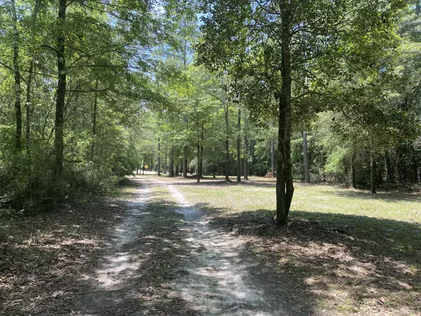 Crestview, FL 32539,0 Walt Hall Road