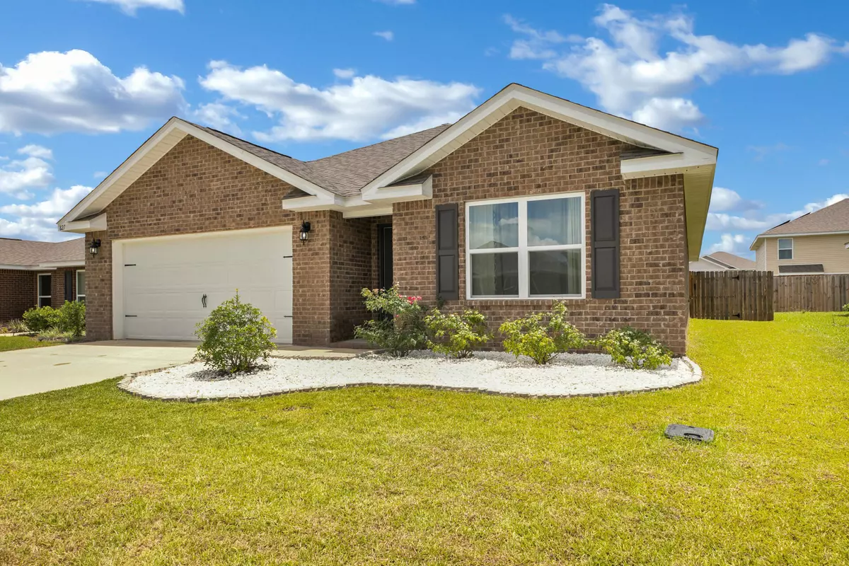 Crestview, FL 32539,827 Moorhen Way