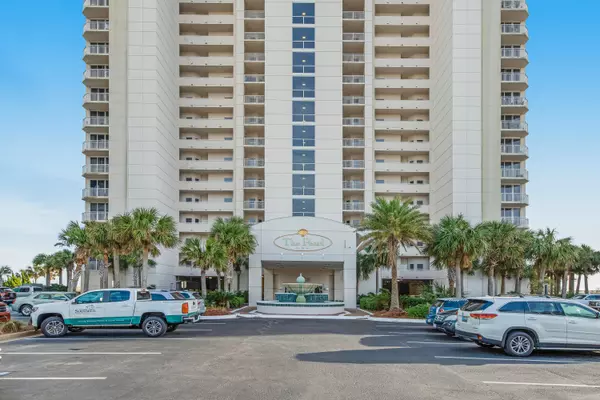 Navarre, FL 32566,8499 Gulf Boulevard  #APT 505