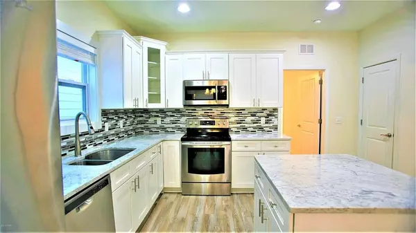 Panama City Beach, FL 32408,8611 Marlin Place