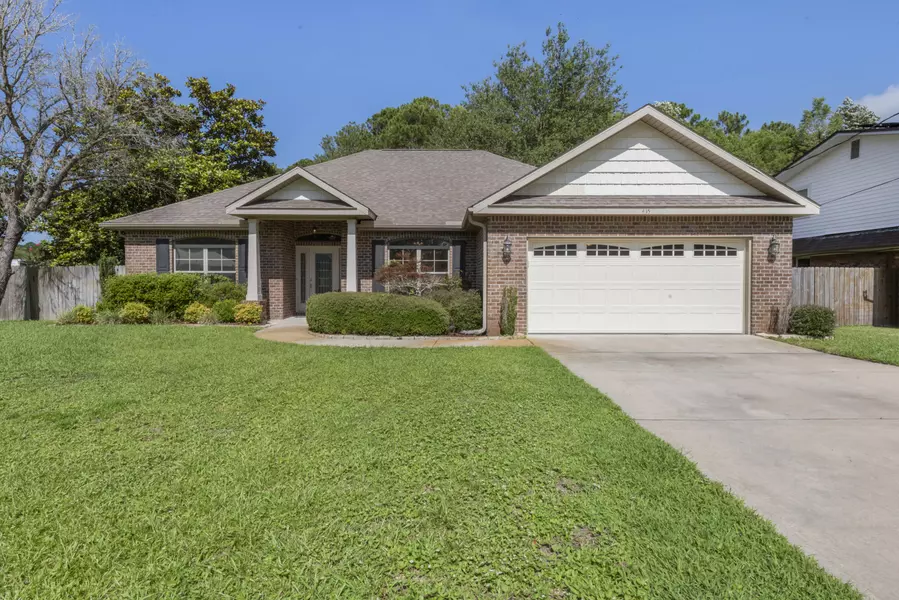 435 N Oakdale Avenue, Mary Esther, FL 32569