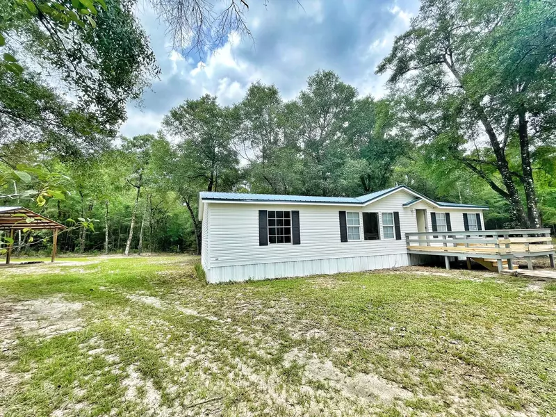 381 Fairfield Drive, Defuniak Springs, FL 32433