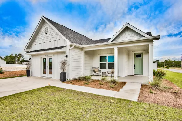 728 Landing Circle, Panama City Beach, FL 32413