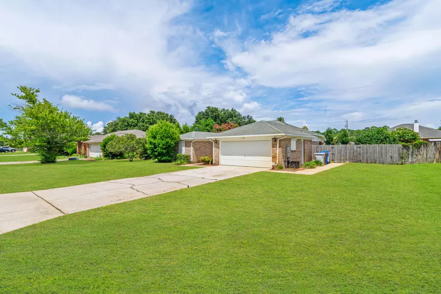 1768 Village Parkway, Gulf Breeze, FL 32563