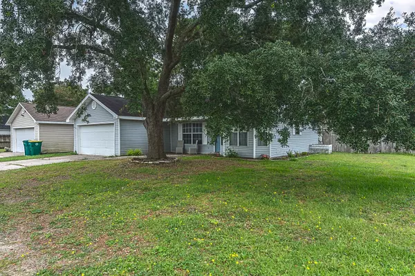 Fort Walton Beach, FL 32547,908 Emily Circle