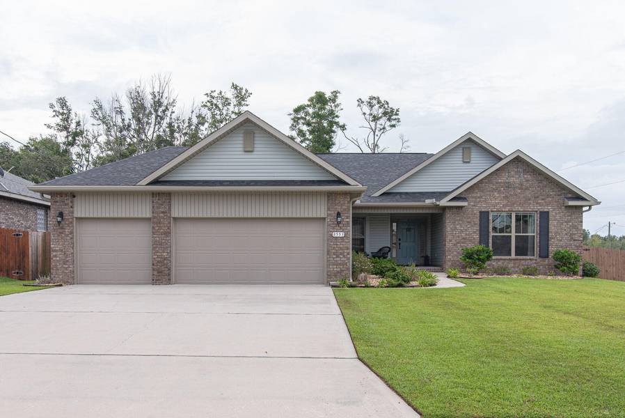 8553 Holley Hills Circle, Navarre, FL 32566