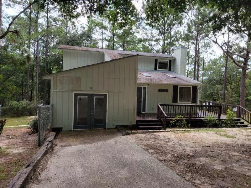 5262 Clint Mason Road, Crestview, FL 32539