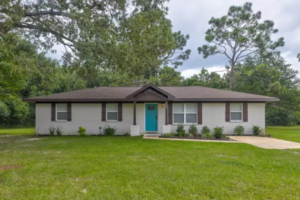 2523 Lake Silver Road, Crestview, FL 32536