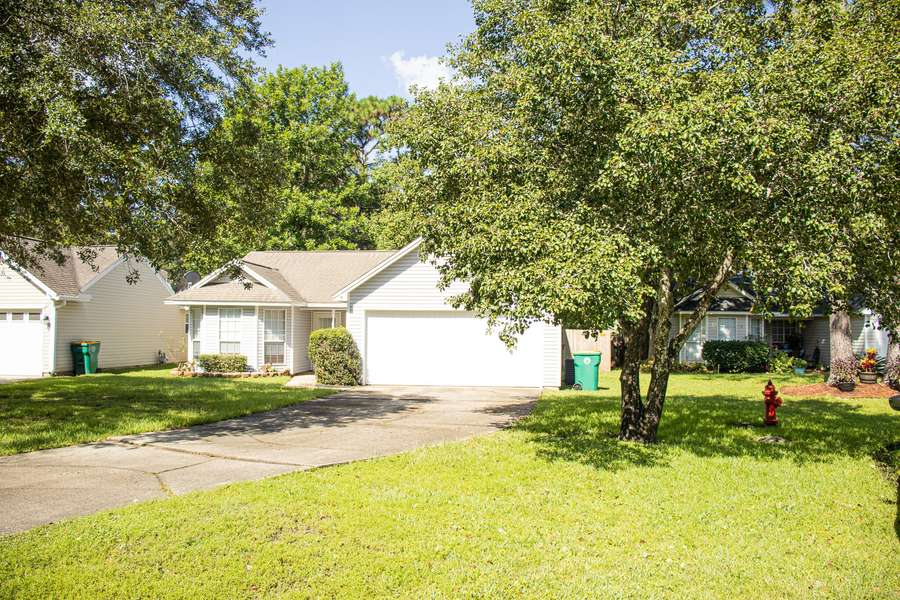 1056 Emerald Lane, Fort Walton Beach, FL 32547