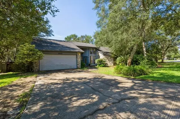 500 Garden Oak Cove,  Niceville,  FL 32578