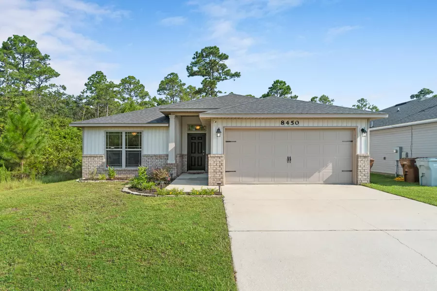 8450 Island Drive, Navarre, FL 32566