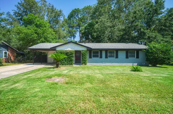 33 SW Temple Avenue, Fort Walton Beach, FL 32548