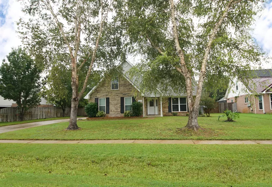 812 Linda Drive, Mary Esther, FL 32569