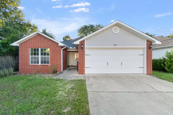 920 Lauderhill Lane, Fort Walton Beach, FL 32547