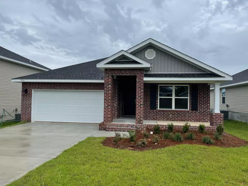 4618 Honor Guard Way, Crestview, FL 32539