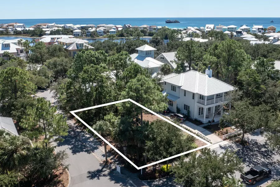 101 Carillon Avenue, Panama City Beach, FL 32413