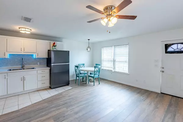 607 Dogwood Street, Panama City Beach, FL 32407