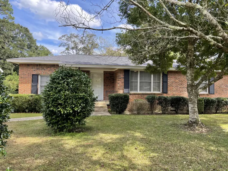 608 Alabama Street, Crestview, FL 32536