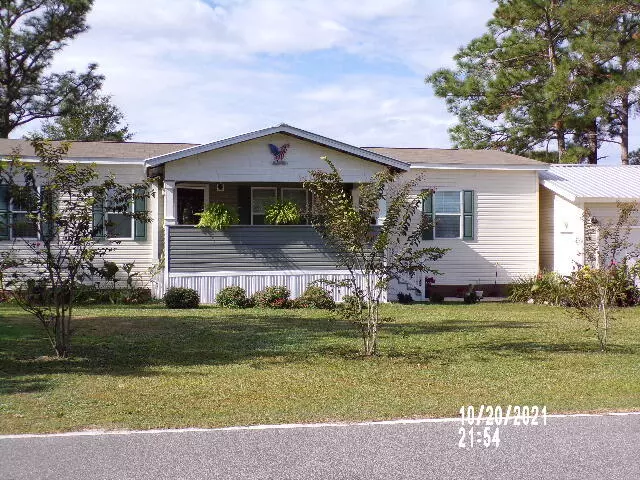 Defuniak Springs, FL 32433,808 Paradise Island Drive