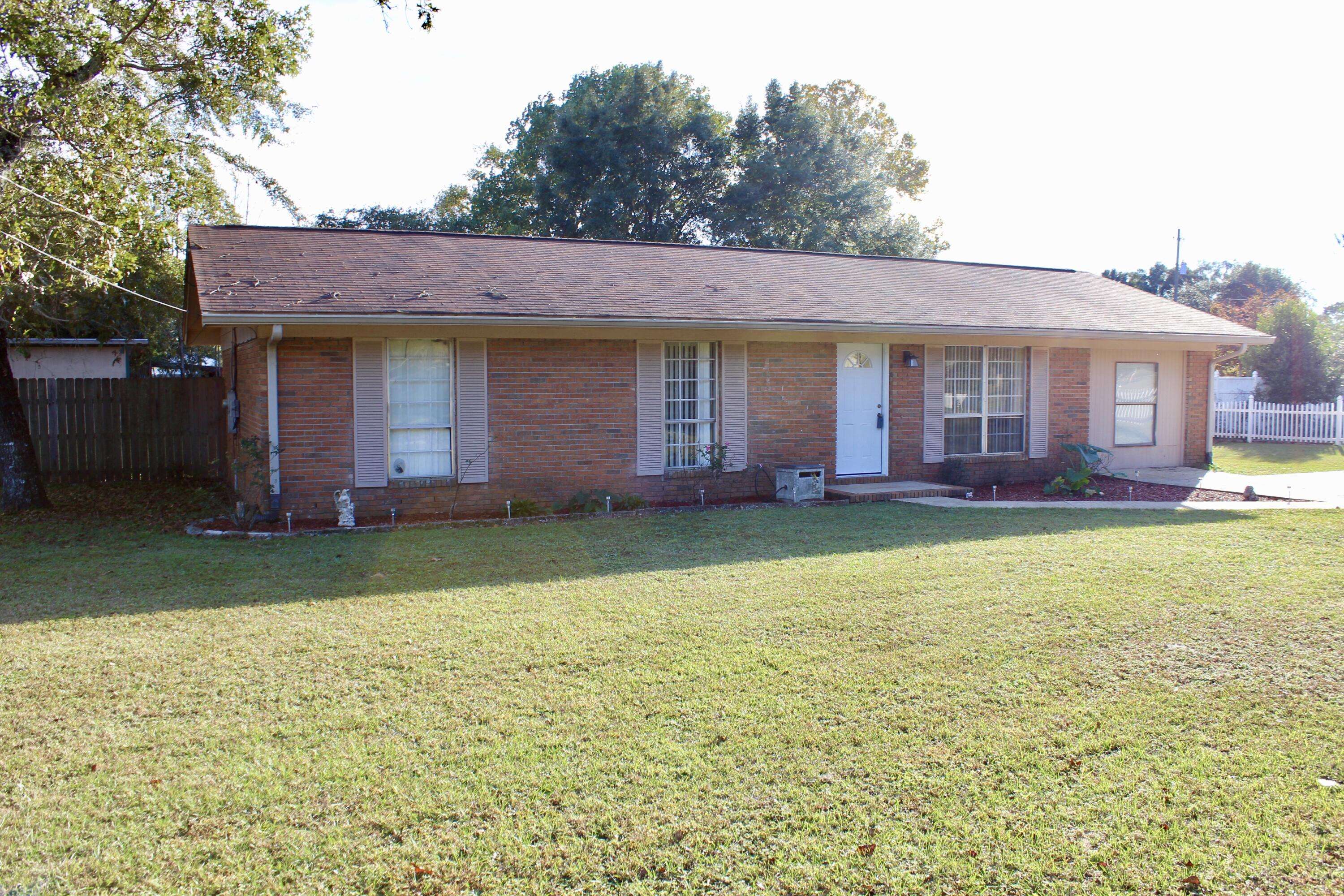 Crestview, FL 32539,104 Hillwood Drive