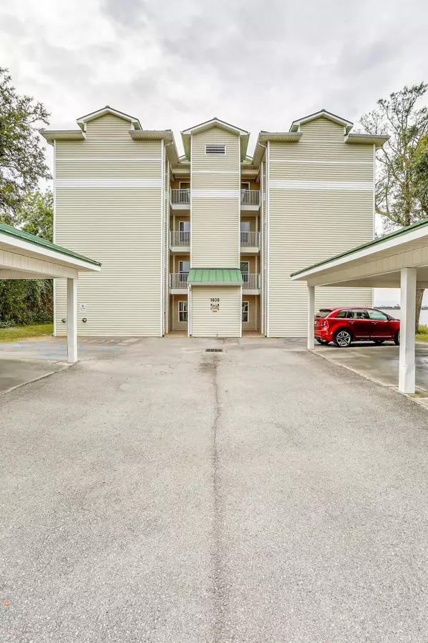 1409 W Highway 98 Unit  #301, Mary Esther, FL 32569