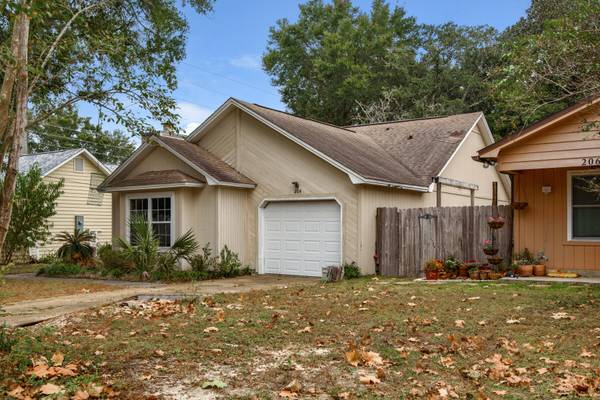 204 Mckinley Street,  Niceville,  FL 32578