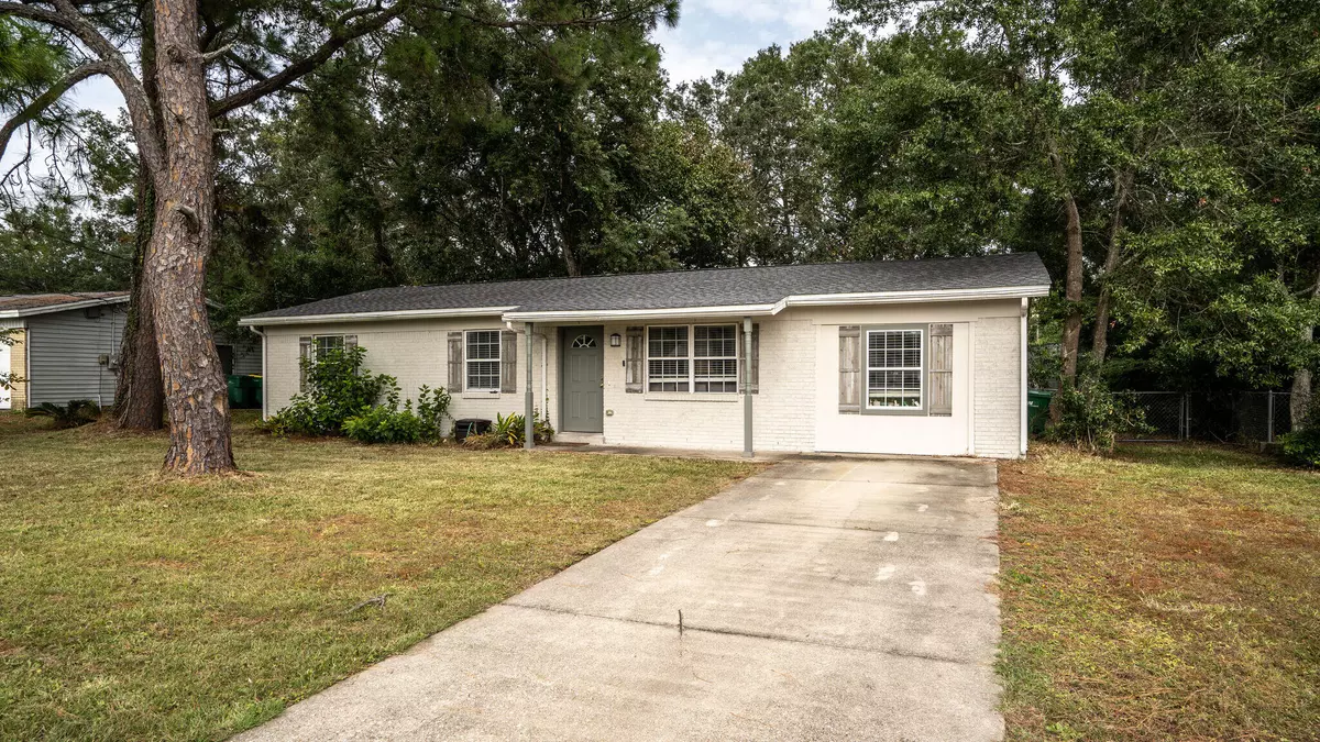 Mary Esther, FL 32569,27 North Street