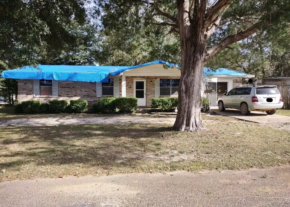 Chipley, FL 32428,587 7th Street