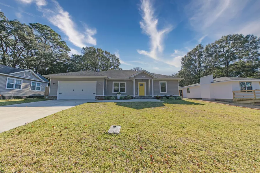 715 Cypress Drive, Niceville, FL 32578