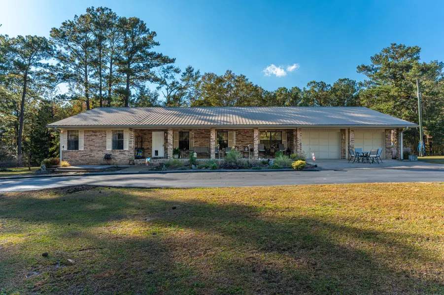 836 Foreman Road, Defuniak Springs, FL 32435