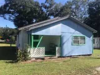 702 E Chestnut Avenue, Crestview, FL 32539