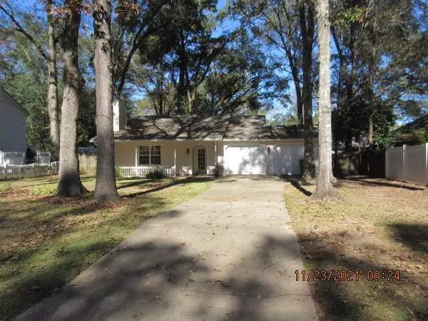 Crestview, FL 32536,2617 Live Oak Drive