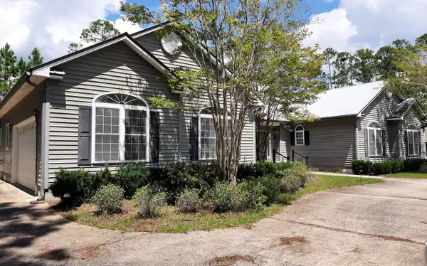 147 Dover Lane, Freeport, FL 32439