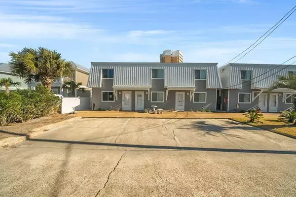 Panama City Beach, FL 32408,7904 SURF Drive #18