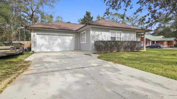 236 Sparkleberry Lane,  Freeport,  FL 32439