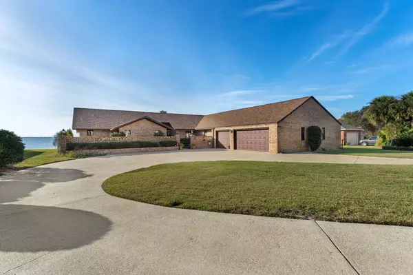 Navarre, FL 32566,1833 Navarre Sound Circle